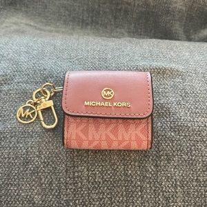 Michael Kors airpod case